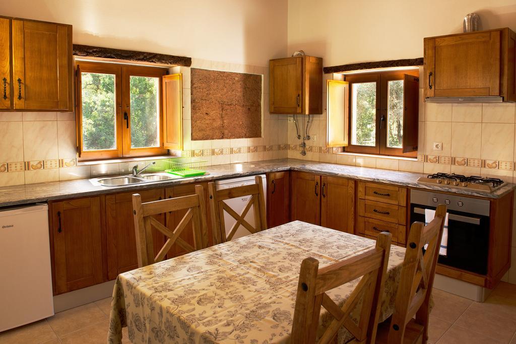 Recanto Da Ribeira Casas De Campo Monchique Chambre photo